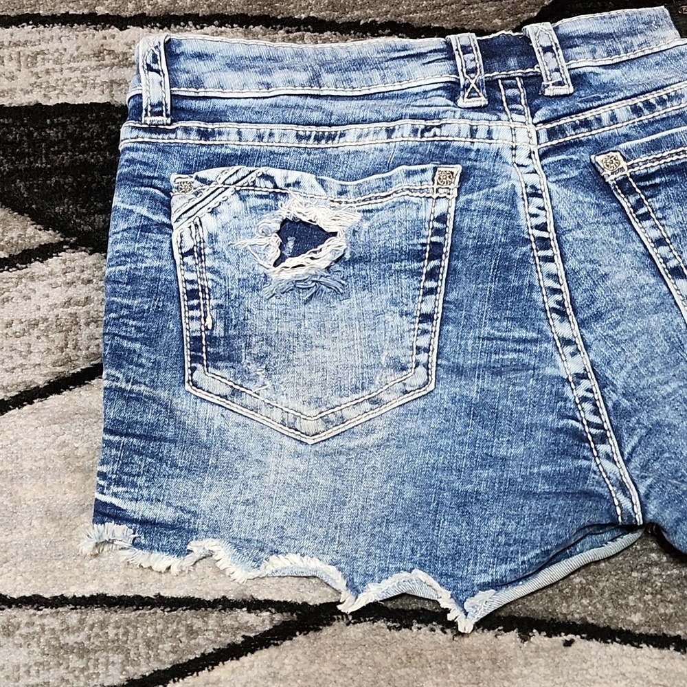 BUCKLE BLACK FIT NO. 53 DISTRESSED EMBROIDERED RAW-EDGE DENIM JEAN SHORT… - Picture 3 of 14